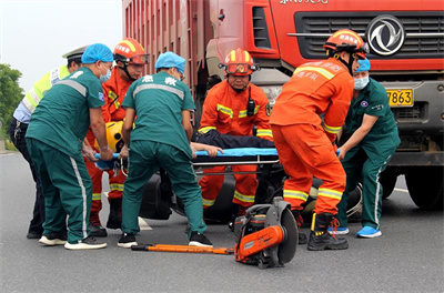 普兰沛县道路救援