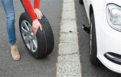 普兰东营区道路救援